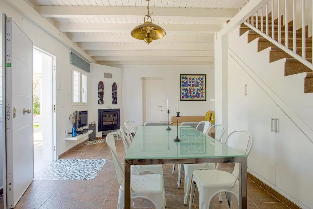 Casara Cuatro - Charming Warm Loft Close To The Beach Zahora 0*,  Spain